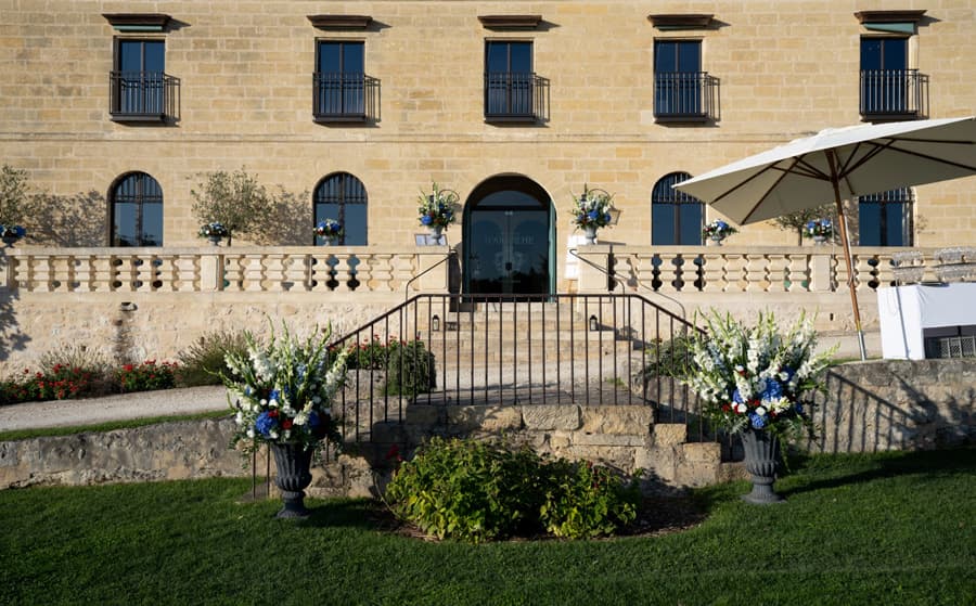 Décoration fleurie escaliers