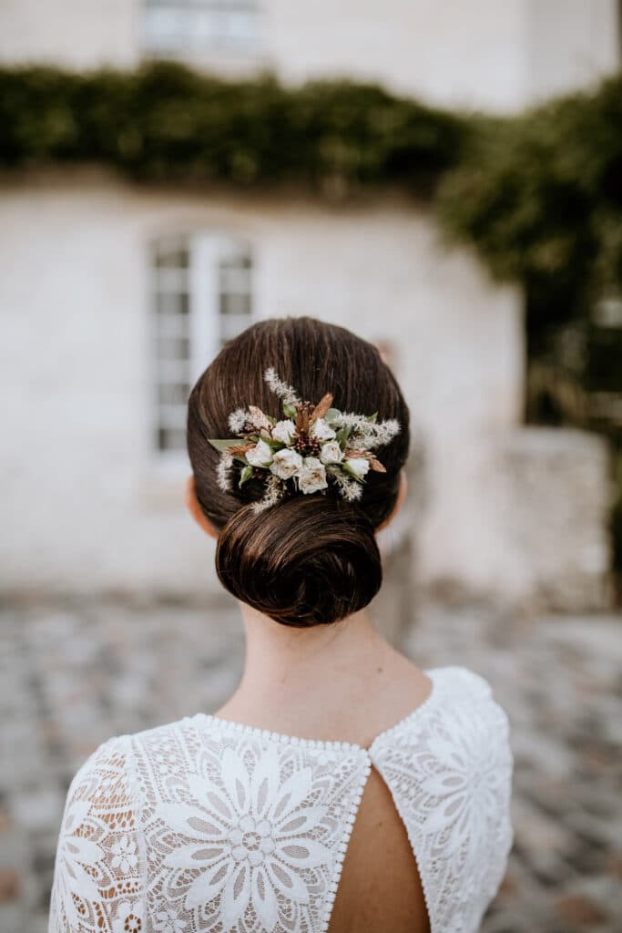 Peigne fleuri