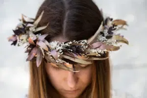 couronne de fleurs séchées réalisée par le fleuriste de mariage, Serre sauvage